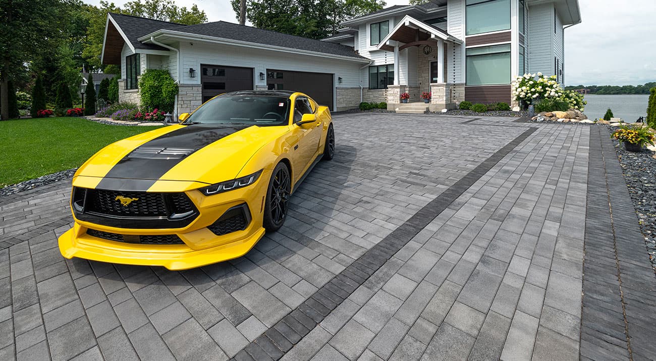 Artline Umbriano driveway midnight sky